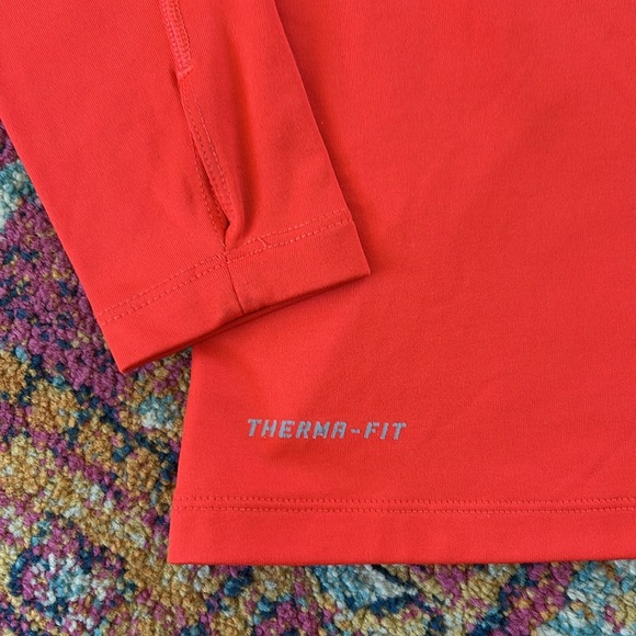 🔥Nike | Women’s Pro Combat Dri-fit fitted top, mock neck, thumb holes, size M - Picture 11 of 12